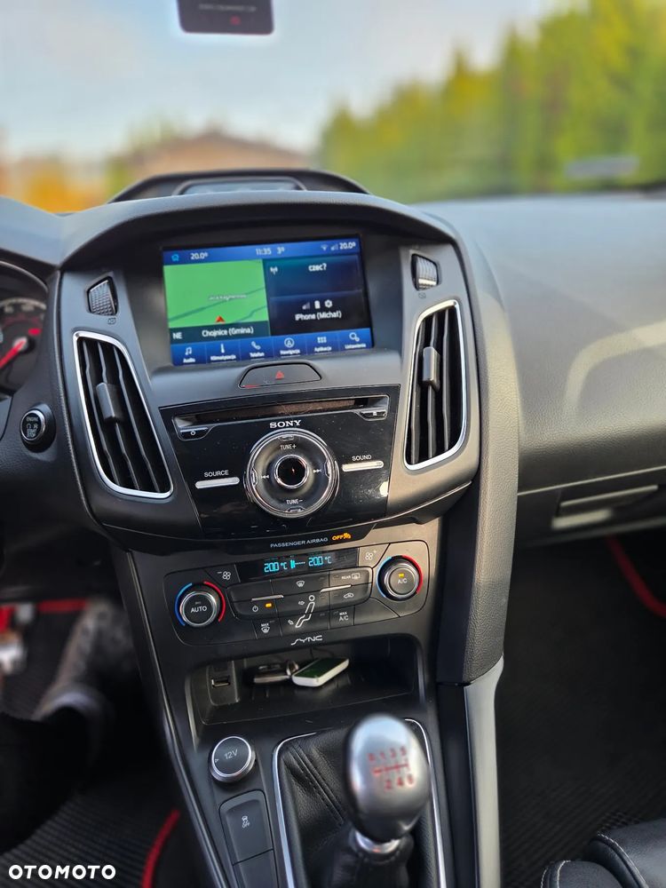 Ford Focus 2.0 EcoBoost ST - 8