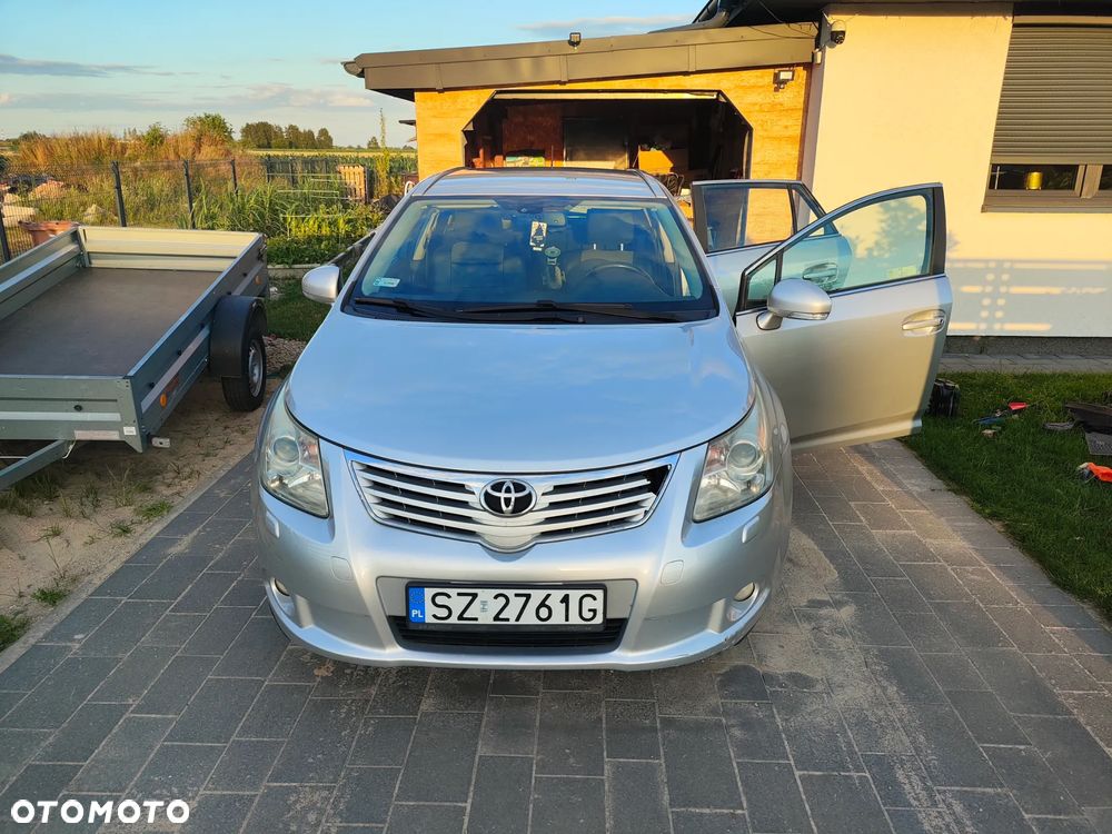 Toyota Avensis 2.0 D-4D Sol - 9