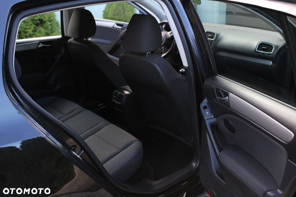 Volkswagen Golf - 15