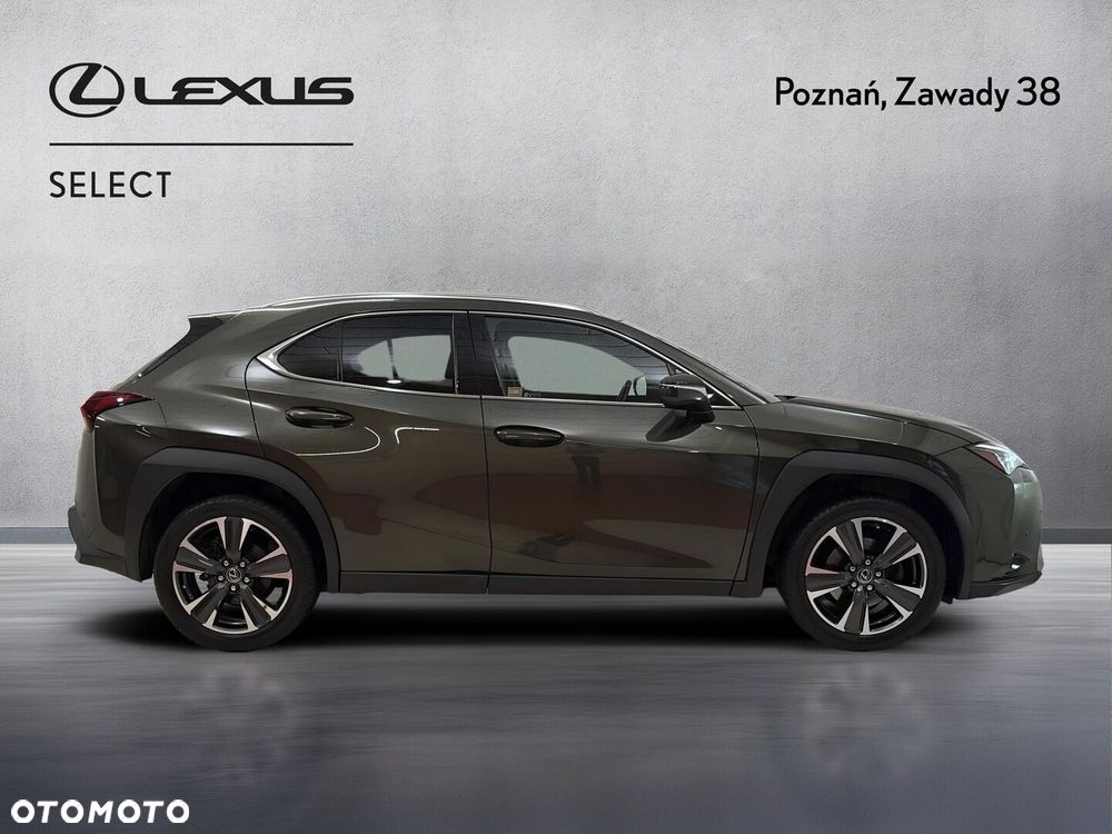 Lexus UX - 5