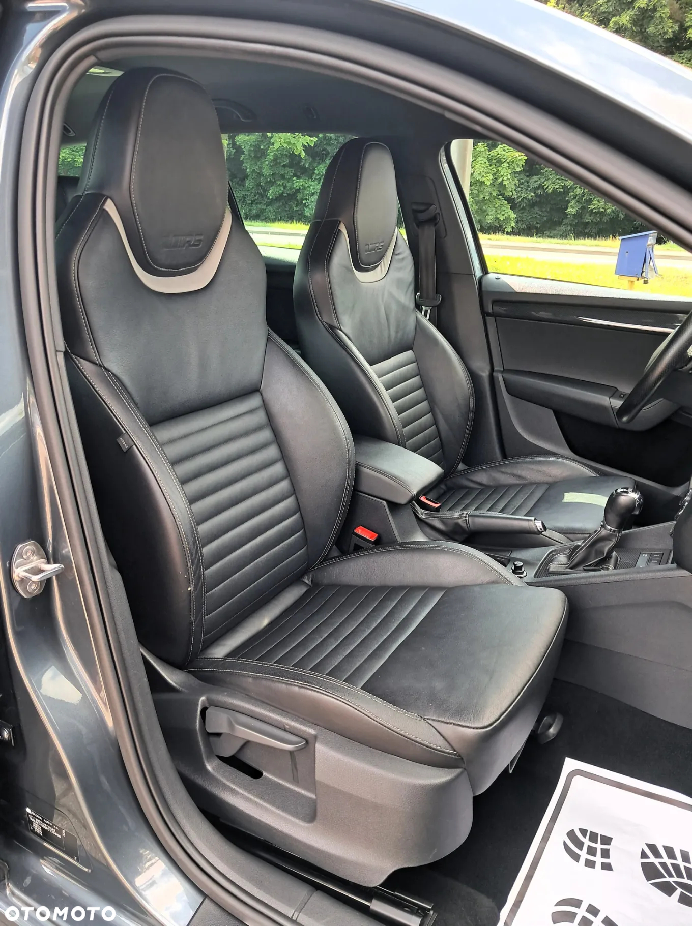 Skoda Octavia Combi 2.0 TDI DSG RS - 11