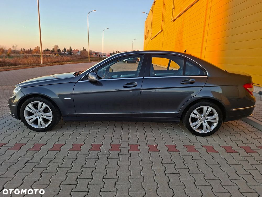 Mercedes-Benz Klasa C 200 Avantgarde Edition - 13