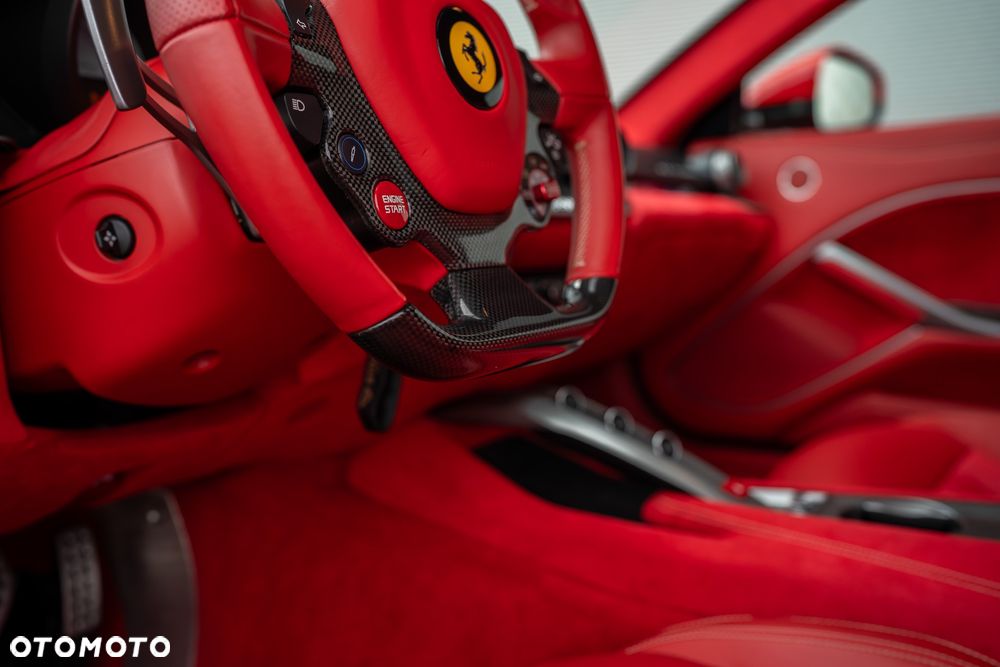 Ferrari F12berlinetta - 15
