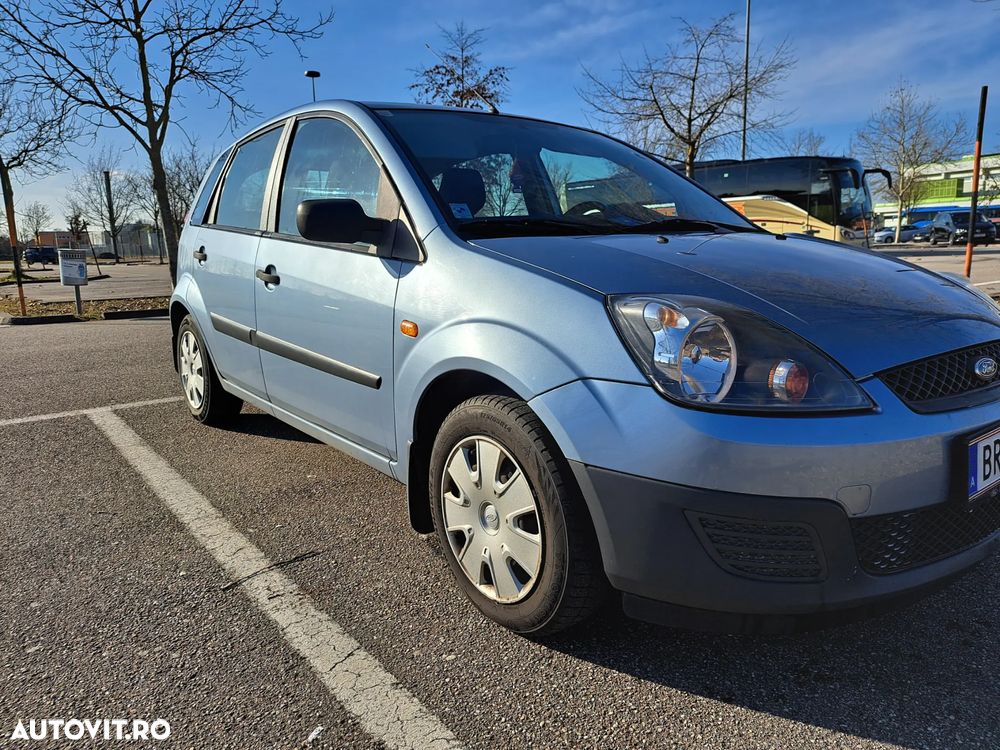 Ford Fiesta 1.3 Ambiente - 9