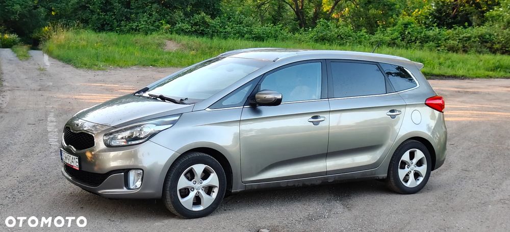 Kia Carens 1.6 GDI Dream-Team Edition - 19