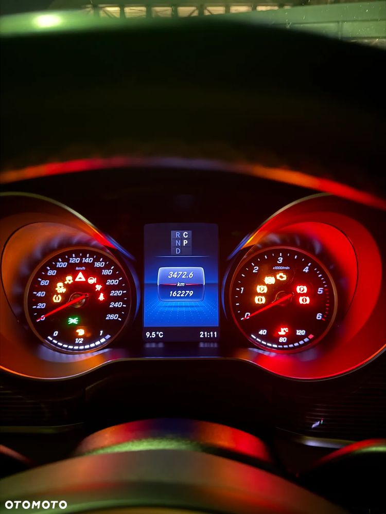 Mercedes-Benz Klasa V 300 d 4-Matic Avantgarde 9G-Tronic (d³ugi) - 3