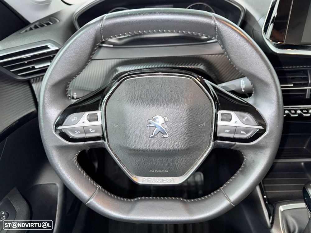 Peugeot 208 1.2 PureTech Active - 8