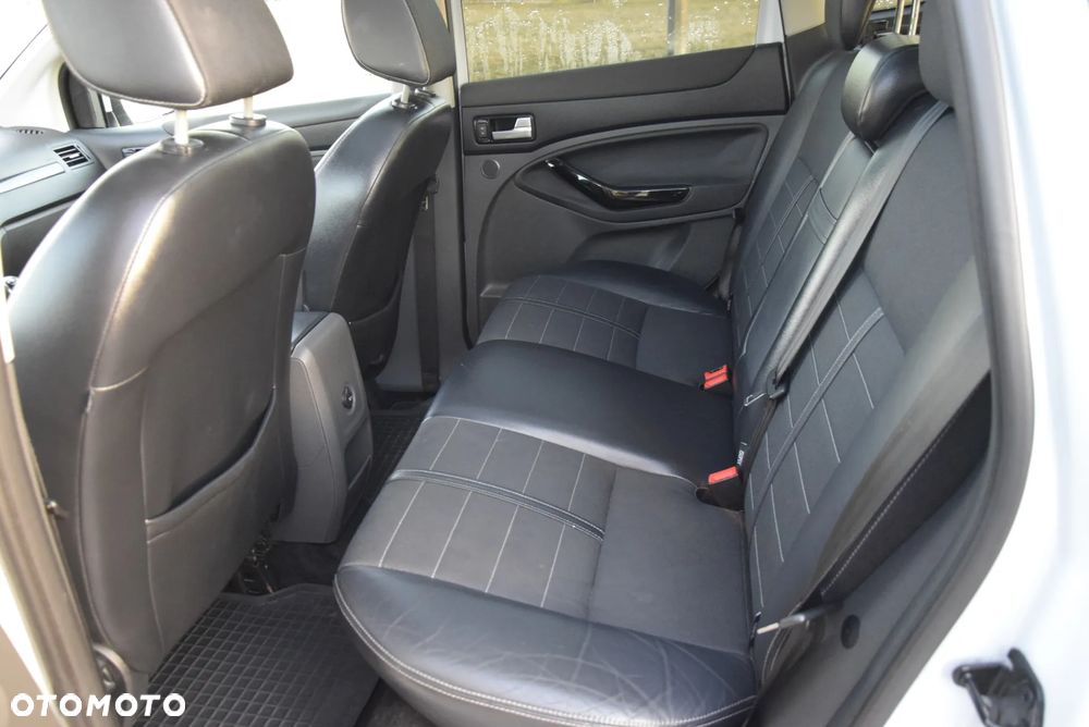 Ford Kuga 2.0 TDCi FWD Titanium Plus - 18