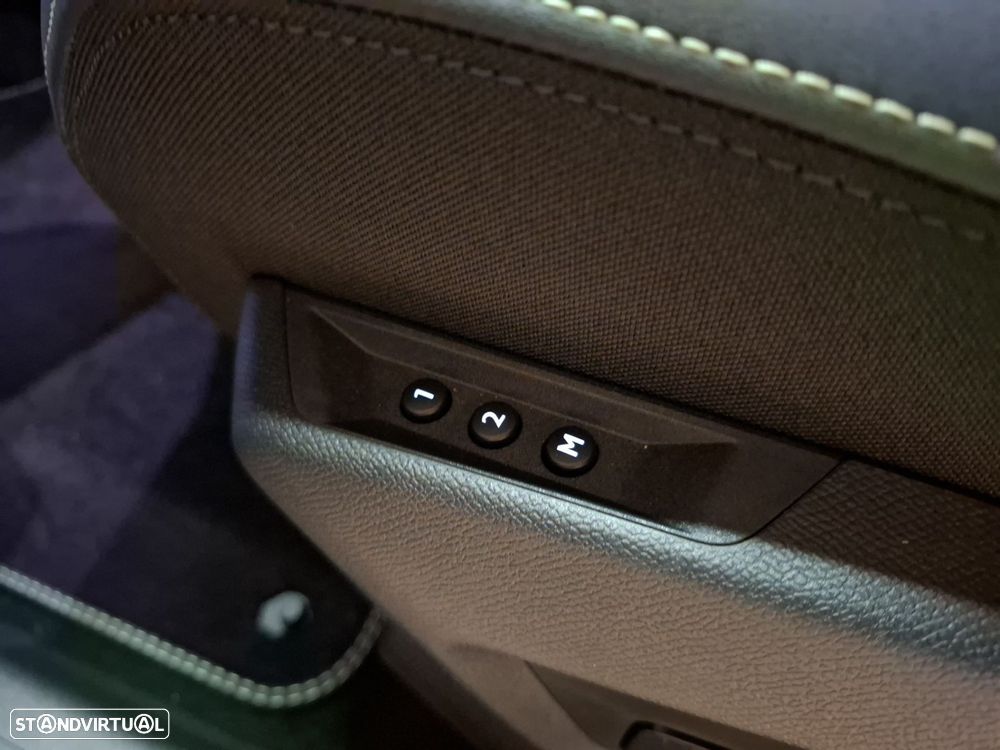 Peugeot E-3008 73 kWh GT - 26