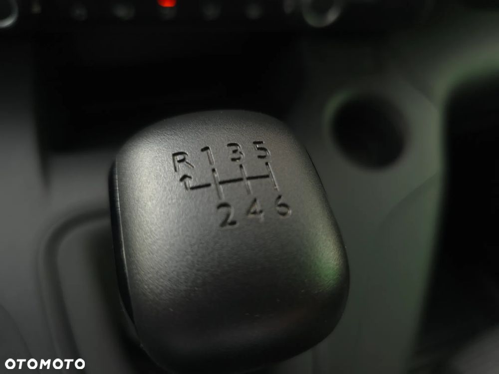 Toyota Proace City Verso 1.2 D-4T Business - 23