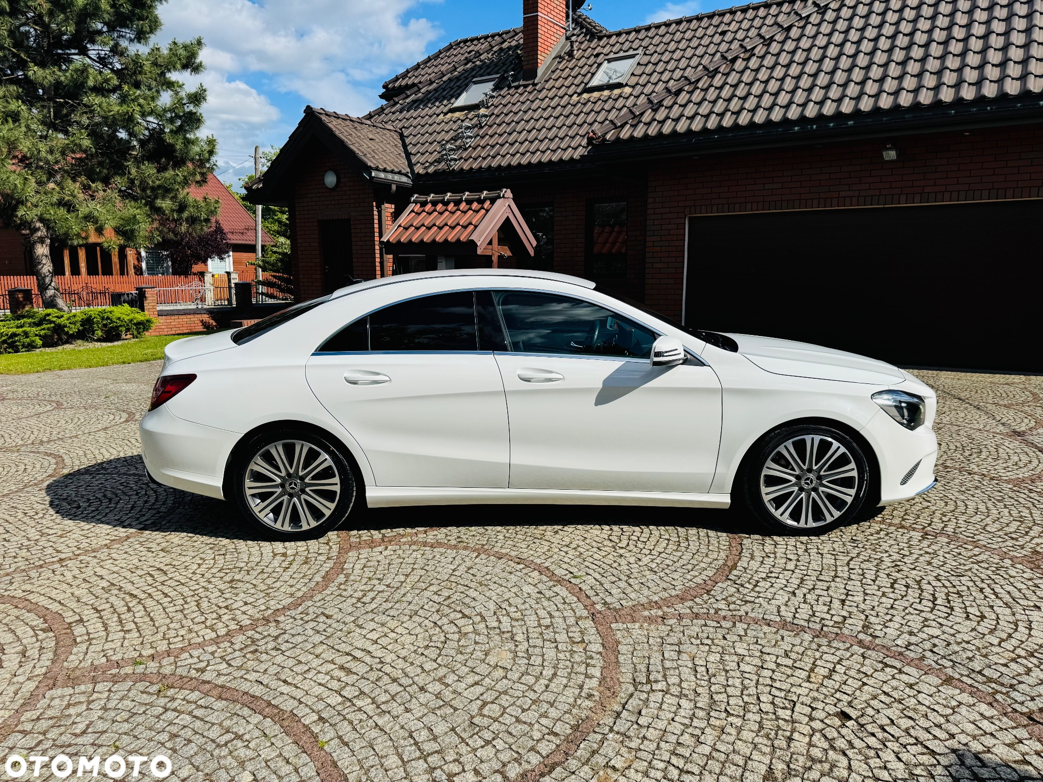 Mercedes-Benz CLA 250 7G-DCT - 8