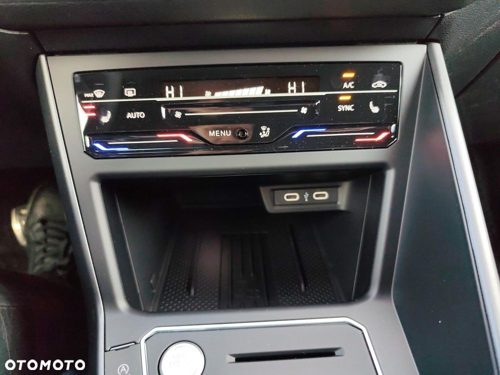 Volkswagen Taigo 1.5 TSI ACT R-Line Plus DSG - 17