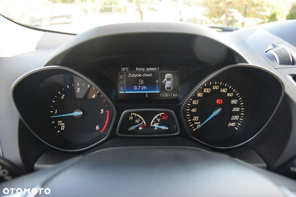 Ford Kuga 2.0 TDCi 2x4 Titanium - 37