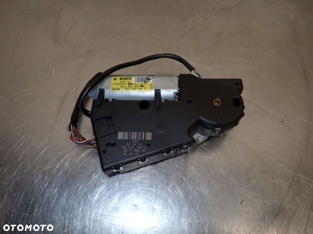SILNICZEK SZYBERDACHU VOLKSWAGEN TOUAREG 5.0 8D0959591C - 1