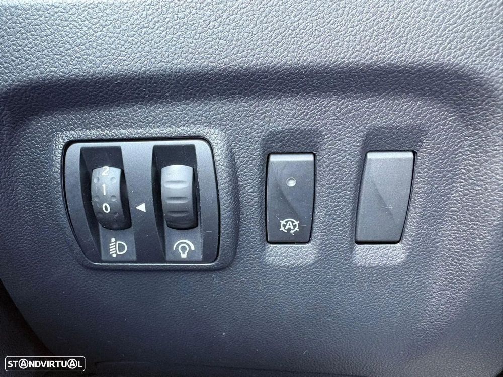 Renault Captur 0.9 TCE Exclusive - 37