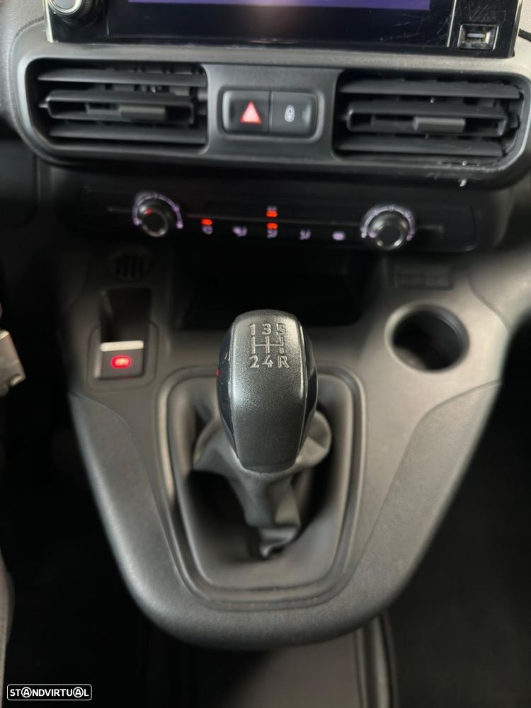 Peugeot Partner 1.5 BlueHDi Asphalt Standard - 22