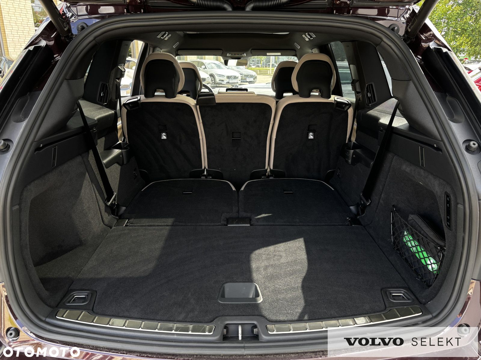 Volvo EX90 - 25