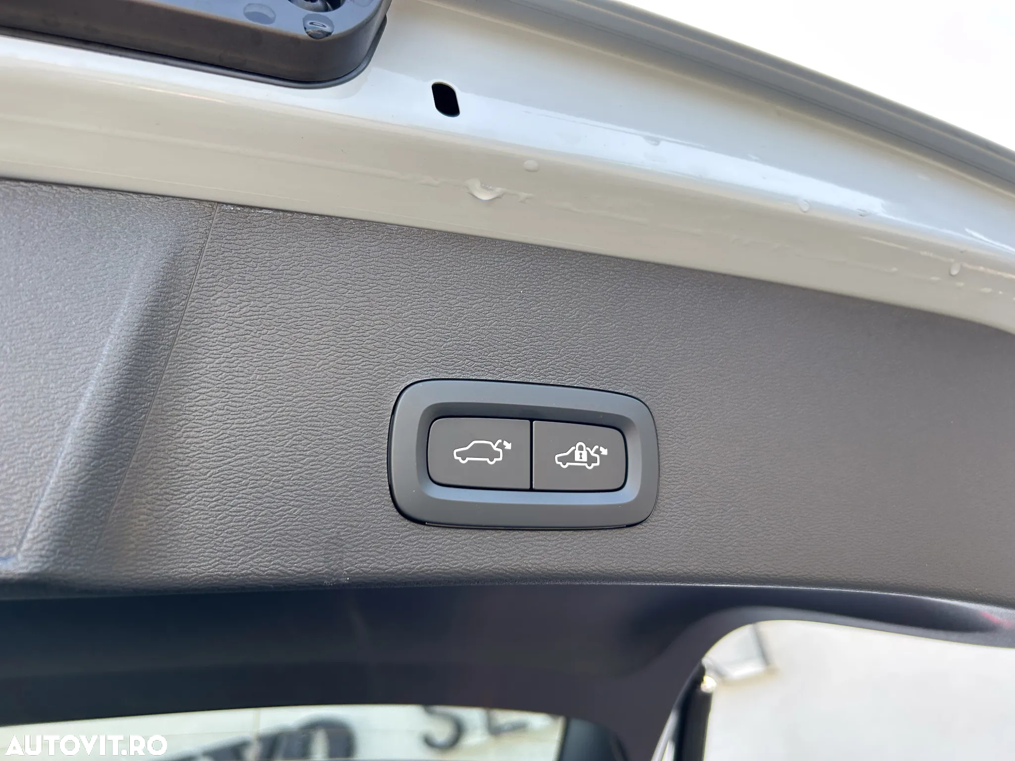 Volvo XC 40 Recharge Twin Motor AWD Ultimate - 11