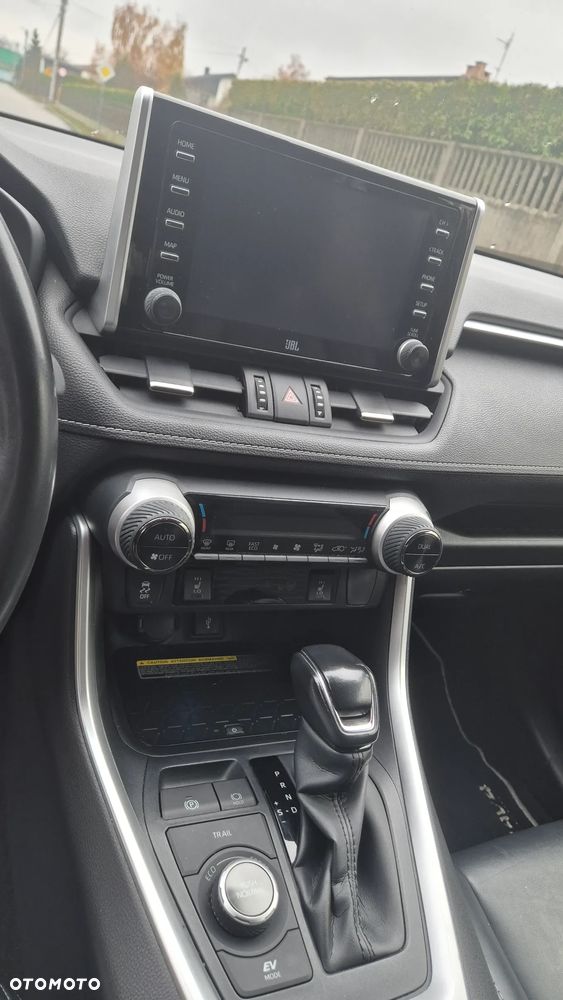 Toyota RAV4 2.5 Hybrid Black Edition by JBL 4x4 - 9