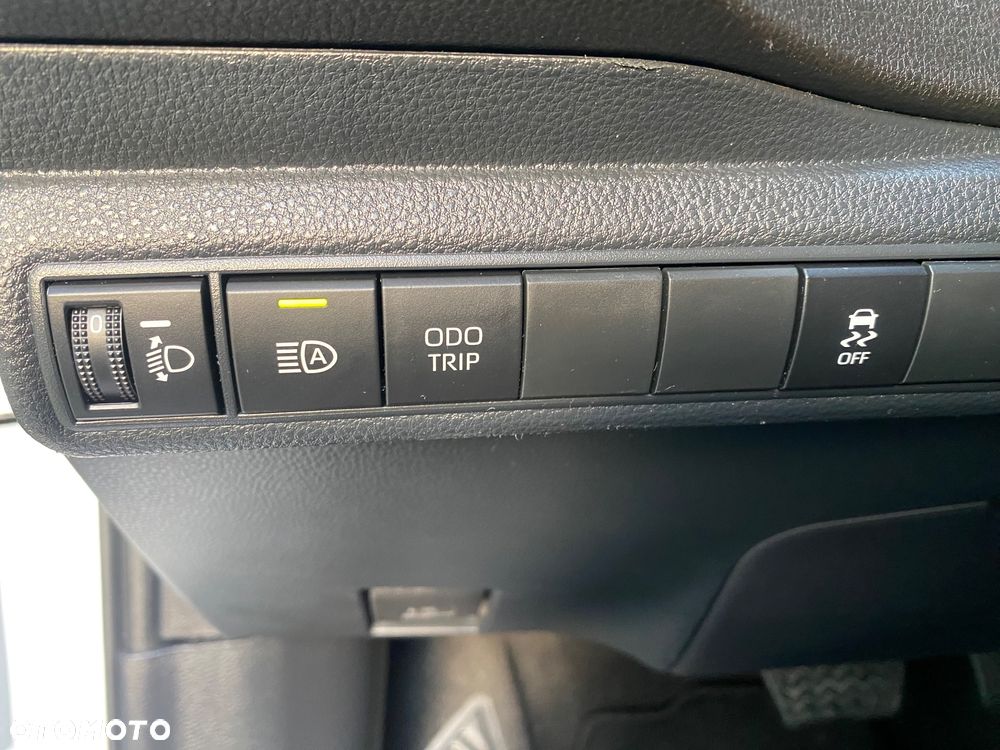 Toyota Corolla 1.8 Hybrid Comfort - 23