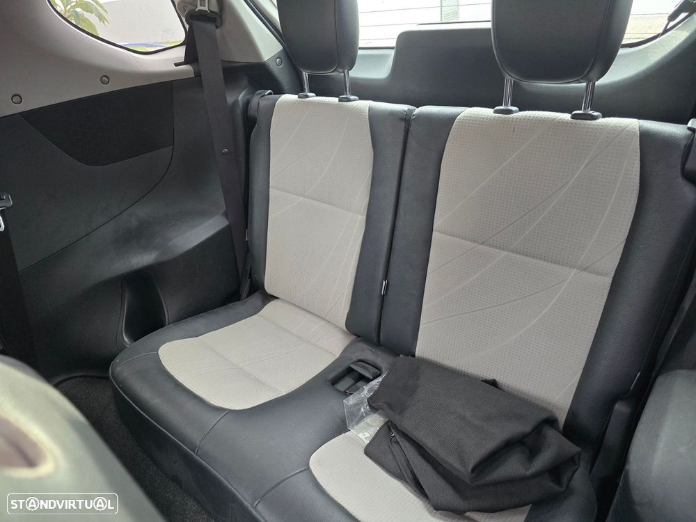 Toyota iQ 1.33 VVT-i 2 MultiDrive NAVI+Bluetooth - 7