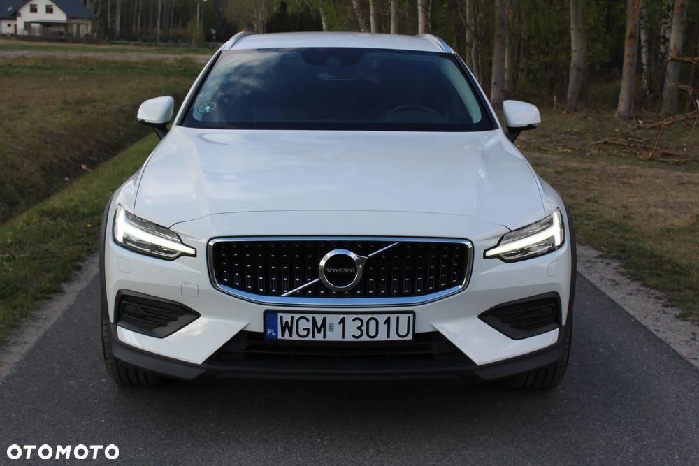 Volvo V60 Cross Country D4 AWD Geartronic - 4
