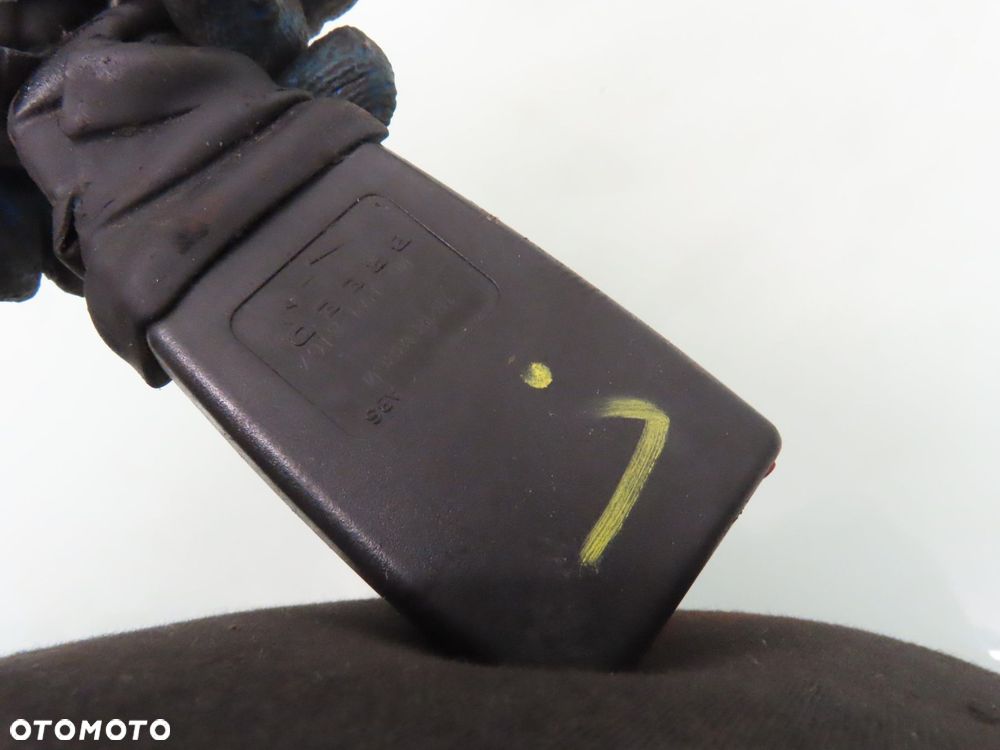 ZAPINKA PASA LEWY PRZÓD ALFA ROMEO 159 184838860 - 2