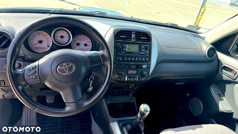 Toyota RAV4 D-4D 4x4 Edition - 11