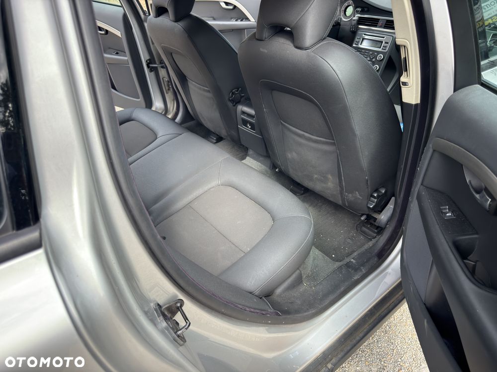 Volvo V70 D5 AWD Summum - 18