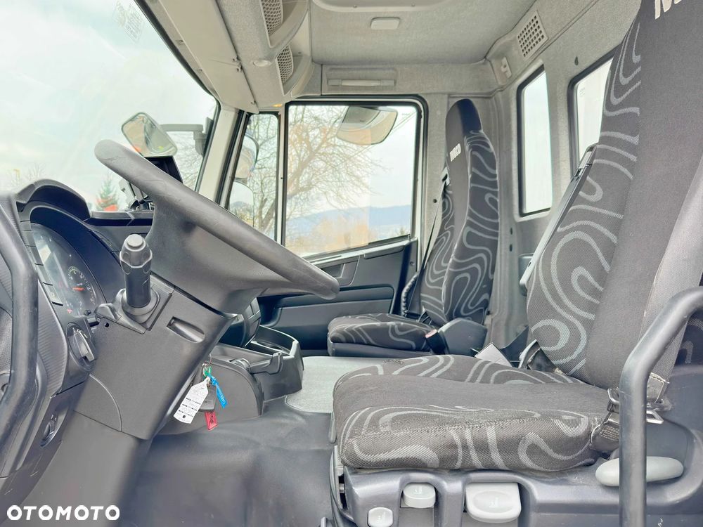 Iveco TRAKKER 360 * SKRZYNIA 6,80 m + PK 16002 B + PILOT / 6x4 - 8