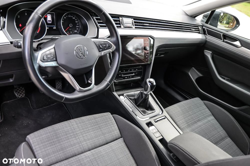 Volkswagen Passat 2.0 TDI EVO Business - 13
