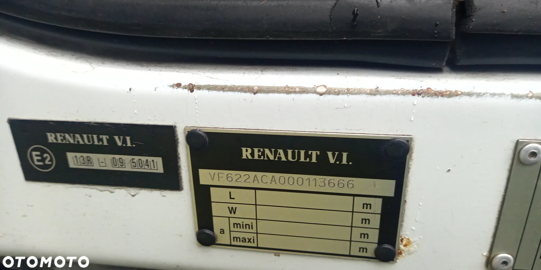 Renault Premium - 7