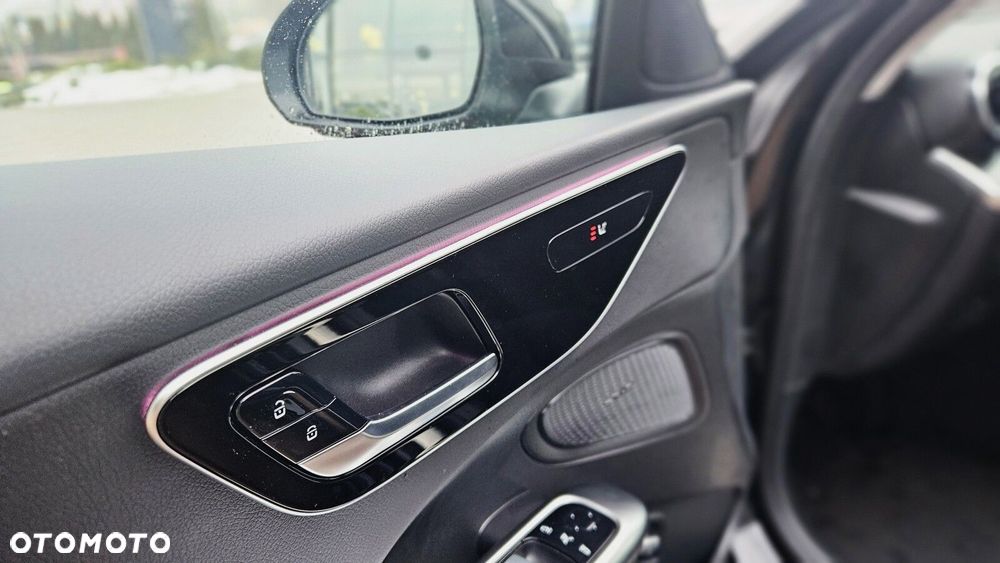 Mercedes-Benz Klasa C - 9