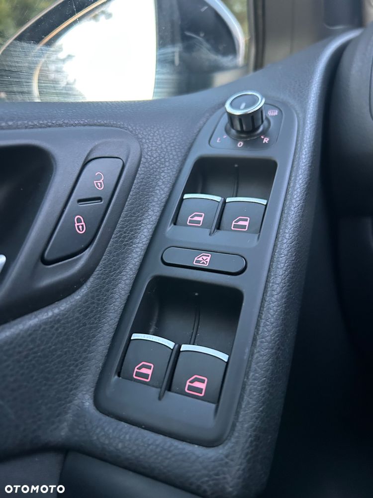 Volkswagen Golf - 19