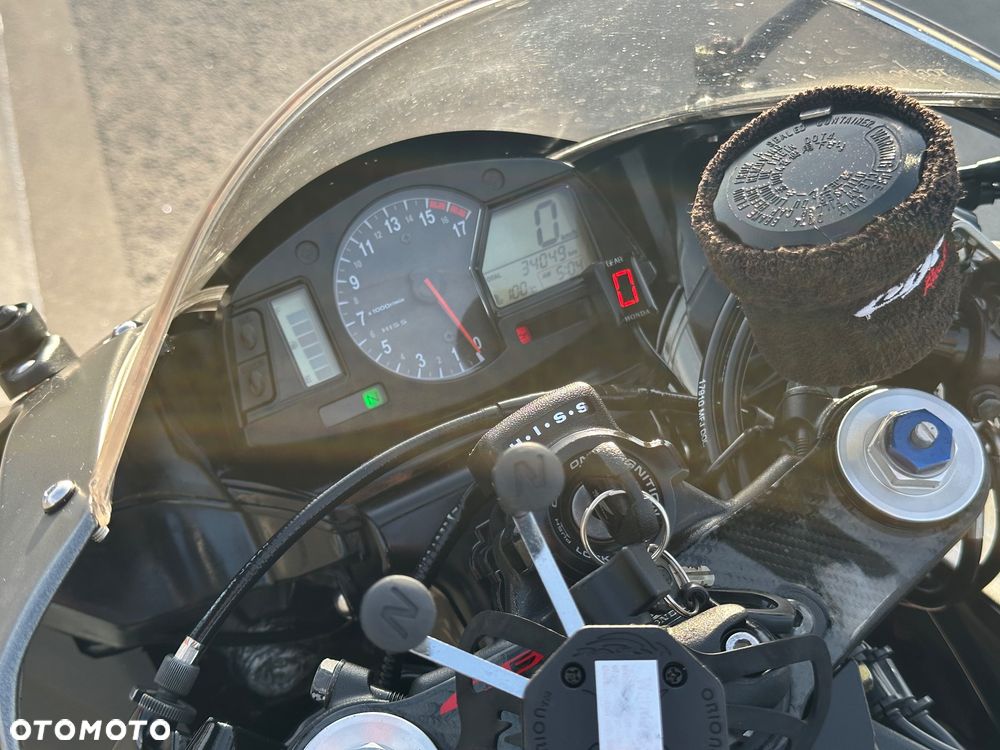 Honda CBR - 12