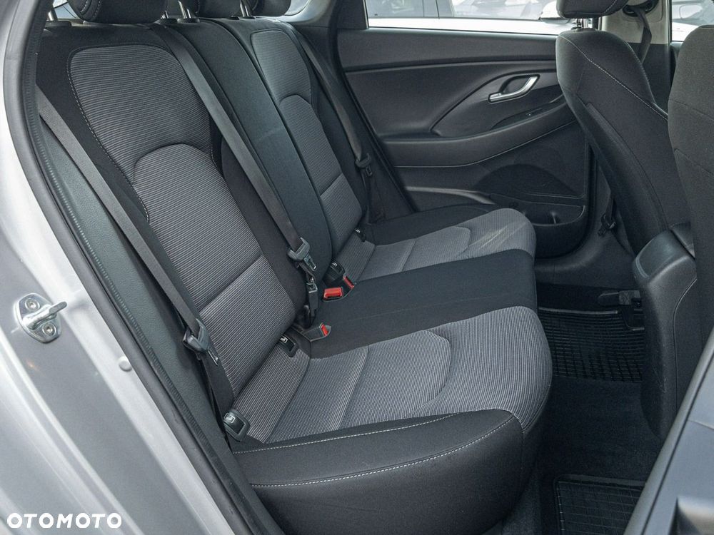 Hyundai i30 1.5 DPI Modern - 21