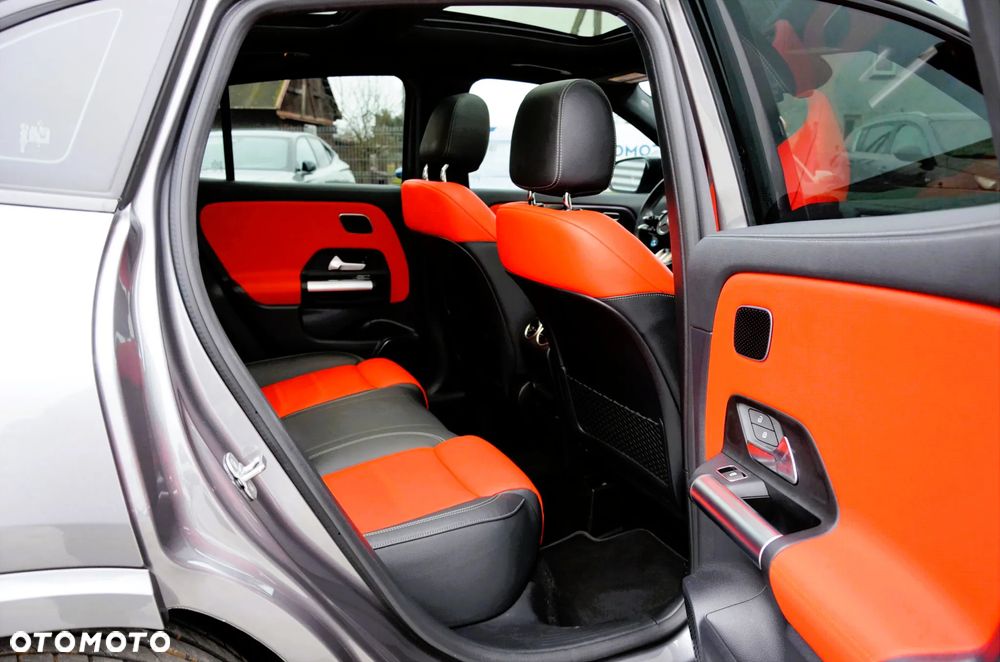 Mercedes-Benz GLA AMG 35 4-Matic - 17