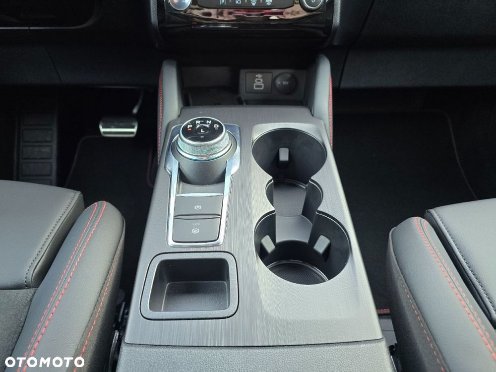 Ford Kuga - 23
