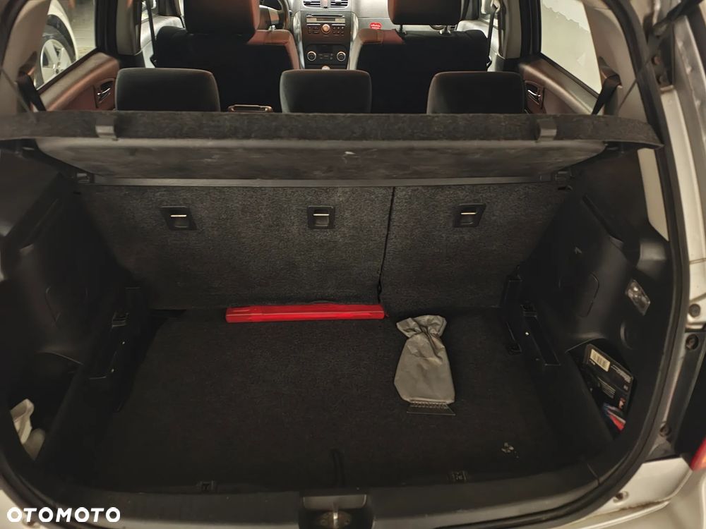 Suzuki SX4 1.6 Comfort - 11