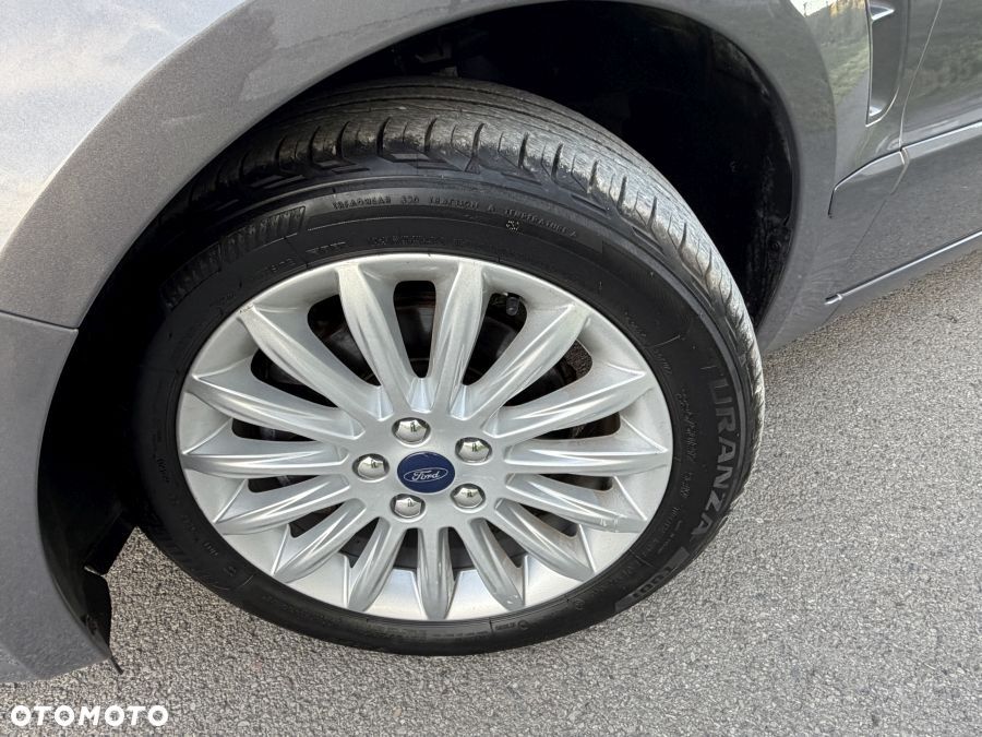 Ford S-Max - 31