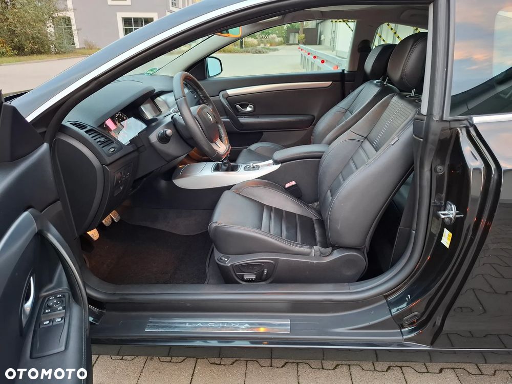 Renault Laguna dCi 180 FAP GT - 19