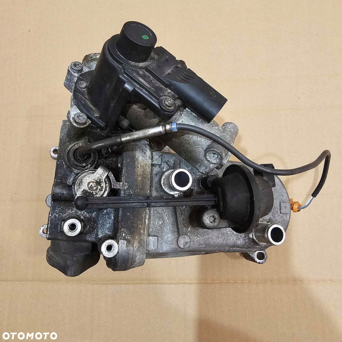 AUDI VW A6 2.7 3.0 CHŁODNICA SPALIN EGR ZAWÓR - 2