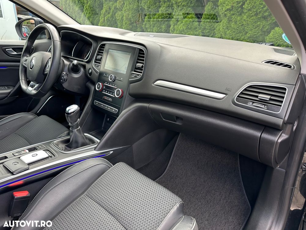 Renault Megane ENERGY dCi 130 BOSE EDITION - 19