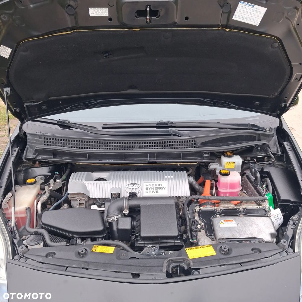 Toyota Prius - 15