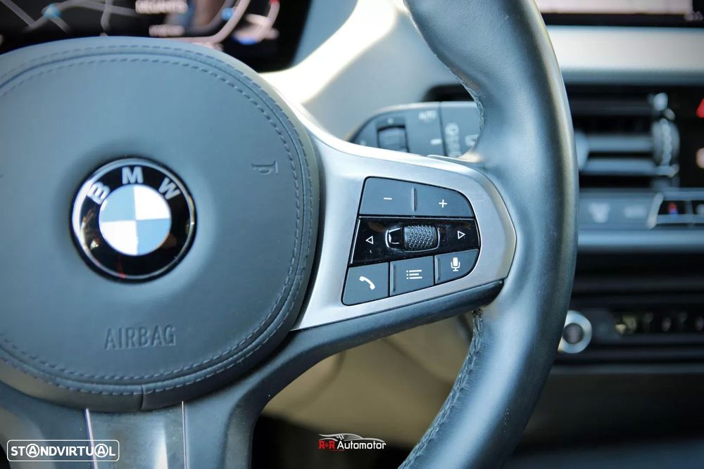 BMW 118 i Pack Desportivo M Auto - 27