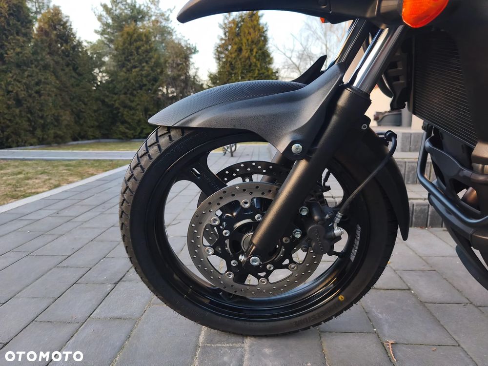Suzuki V-STROM - 20