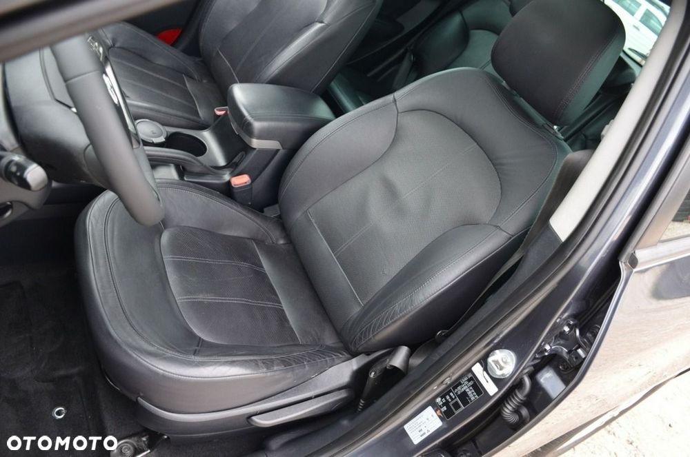 Hyundai ix35 - 24