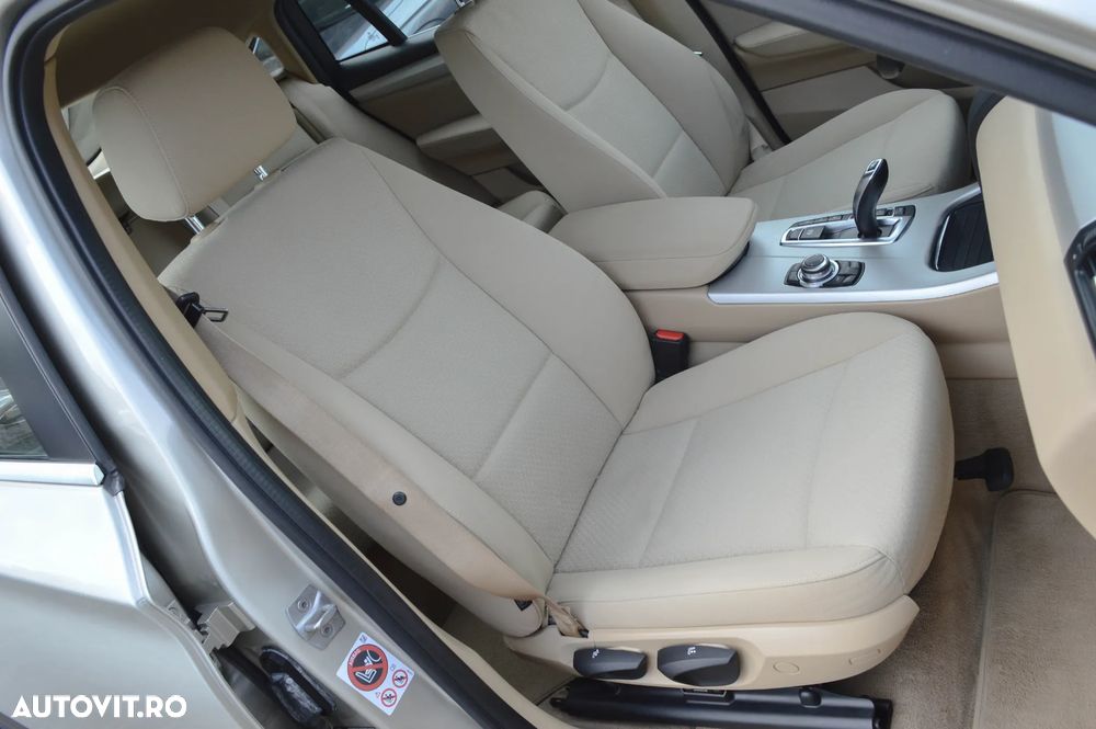 BMW X4 xDrive20i AT Advantage - 24