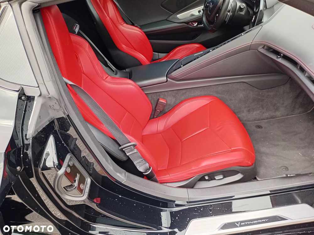 Chevrolet Corvette - 12