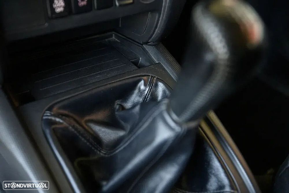 Mitsubishi L200 - 36